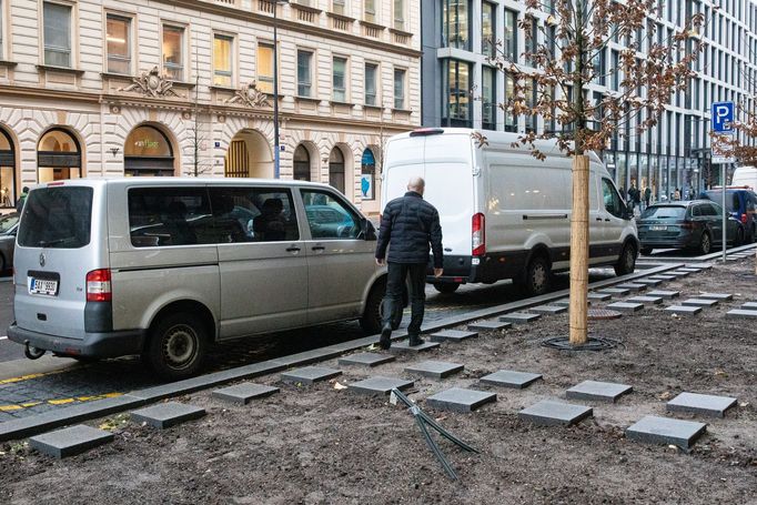 Masaryčka a nová ulice Na Florenci a problémy s dopravou a parkováním.