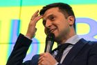 Favorit ukrajinských prezidentských voleb Zelenskyj odmítl další debatu s Porošenkem