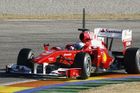 Ferrari vládne testům na F1, šampion Button nestíhá