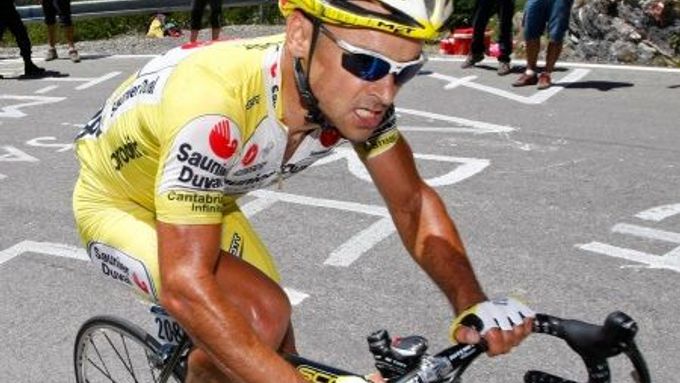 Na Tour de France dopovalo více závodníků - Iban Mayo.