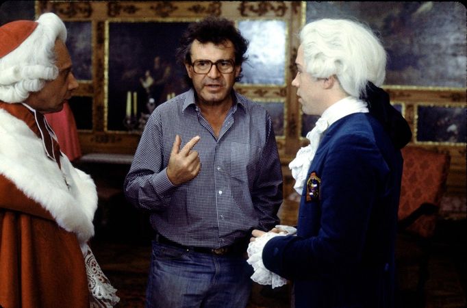 Miloš Forman při natáčení filmu Amadeus.