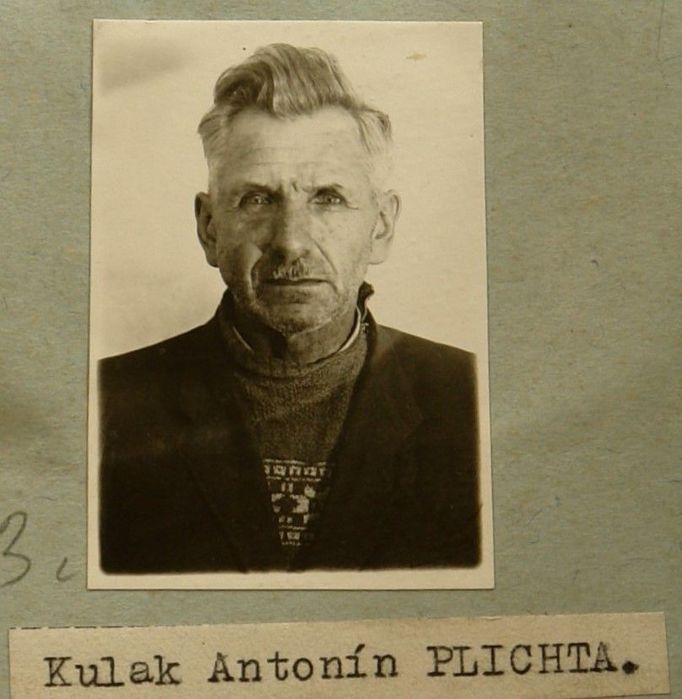 Jedna z klíčových osobností babického příběhu, sedlák Antonín Plichta ze Šebkovic. Tatínek Ludmily Vondráčkové-Plichtové.
