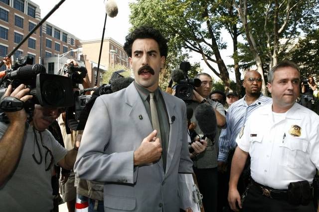 Fiktivní Kazach Borat se pokusil pozvat kazašského prezidenta na premiéru svého filmu