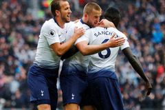 Tottenham udolal Cardiff, United otočili dvoubrankovou ztrátu