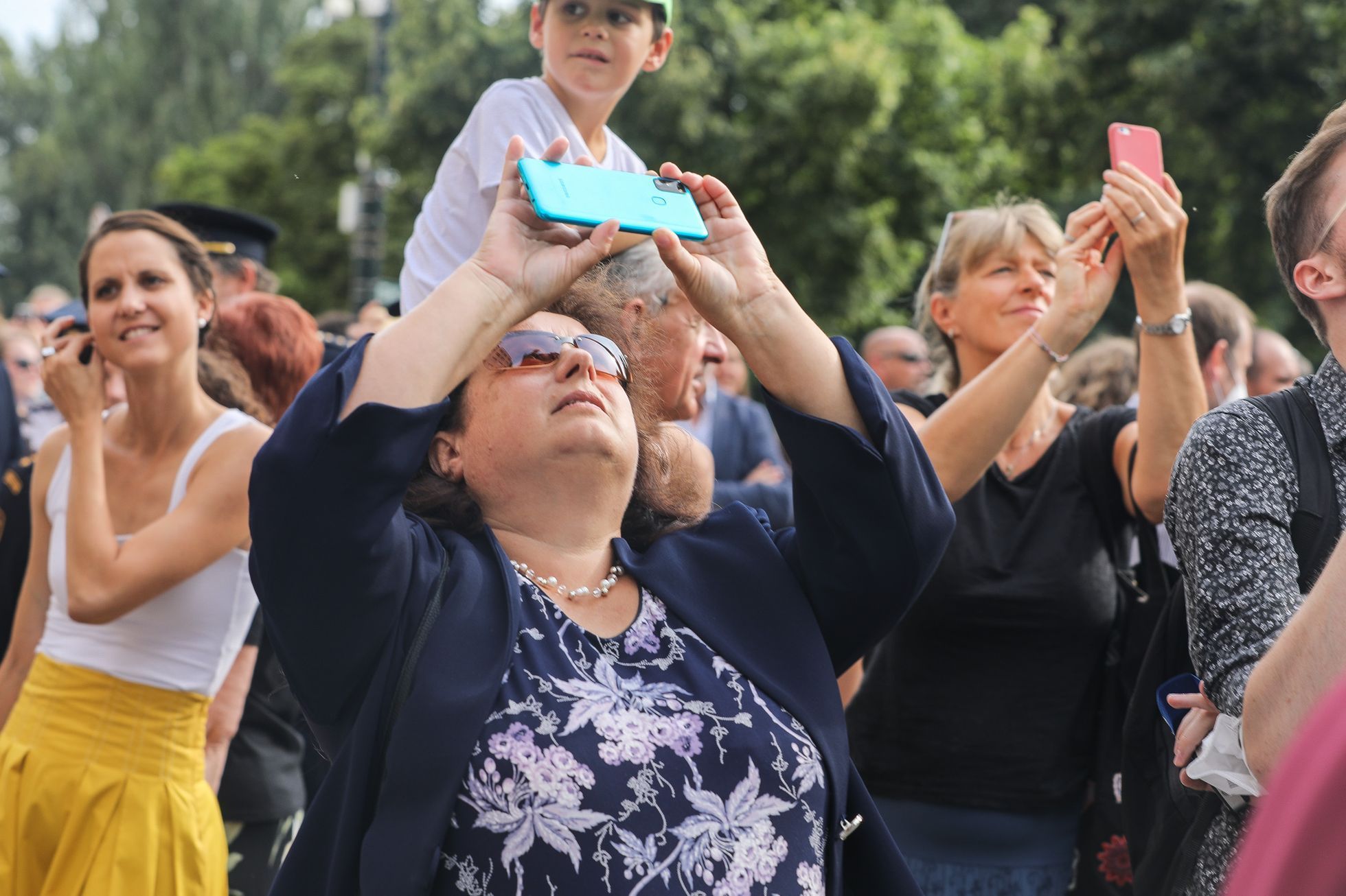 Ukázka požárního zásahu při příležitosti 140 let od požáru Národního divadla, hasiči, hašení