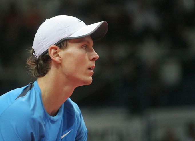 Tomáš Berdych čeká na podání Kristofa Vliegena.