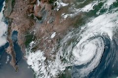 K Texasu dorazil hurikán Beryl. Poškodil ostrovní státy a v neděli ještě zesílil