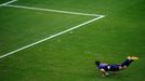 Robin van Persie of the Netherlands heads to score against Spain during their 2014 World Cup Group B soccer match at the Fonte Nova arena in Salvador June 13, 2014. REUTE