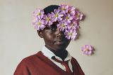 Lee-Ann Olwageová (Jihoafrická republika): Portrét Purity Ntetie Loporesové ze série Právo hrát si. Vítězka v kategorii Kreativní fotografie. Ukázka ze série snímků.