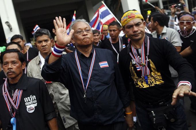 Vůdce demonstrantů a bývalý místopředseda vlády Suthep Thaugsuban