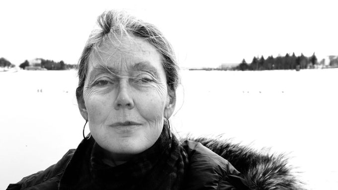 Anne Carsonová na archivním snímku z Islandu v roce 2009.