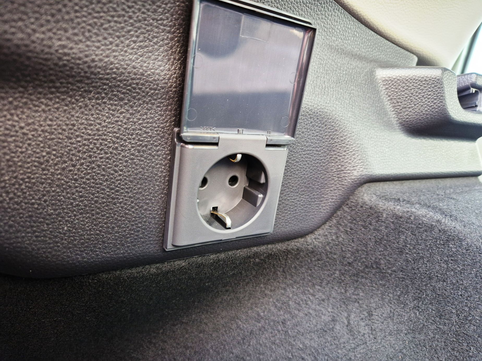 Toyota Prius Plug-in Hybrid test
