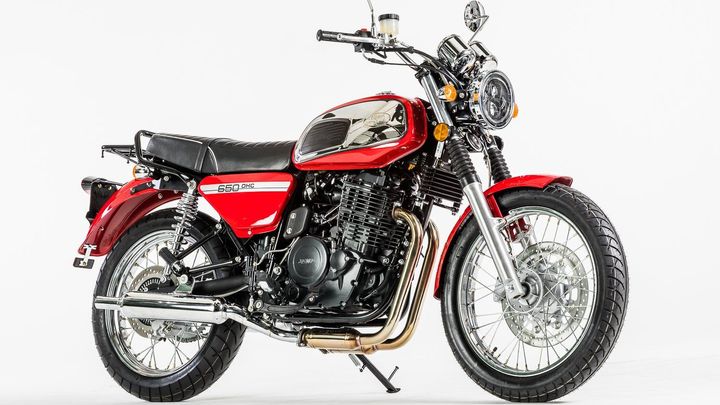 Jawa má novou motorku. Láká na nízkou cenu a odkazuje se na legendární Šestidenní