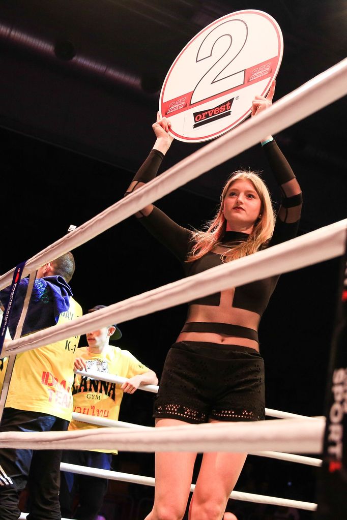 Box Live Praha 2017: ring girl