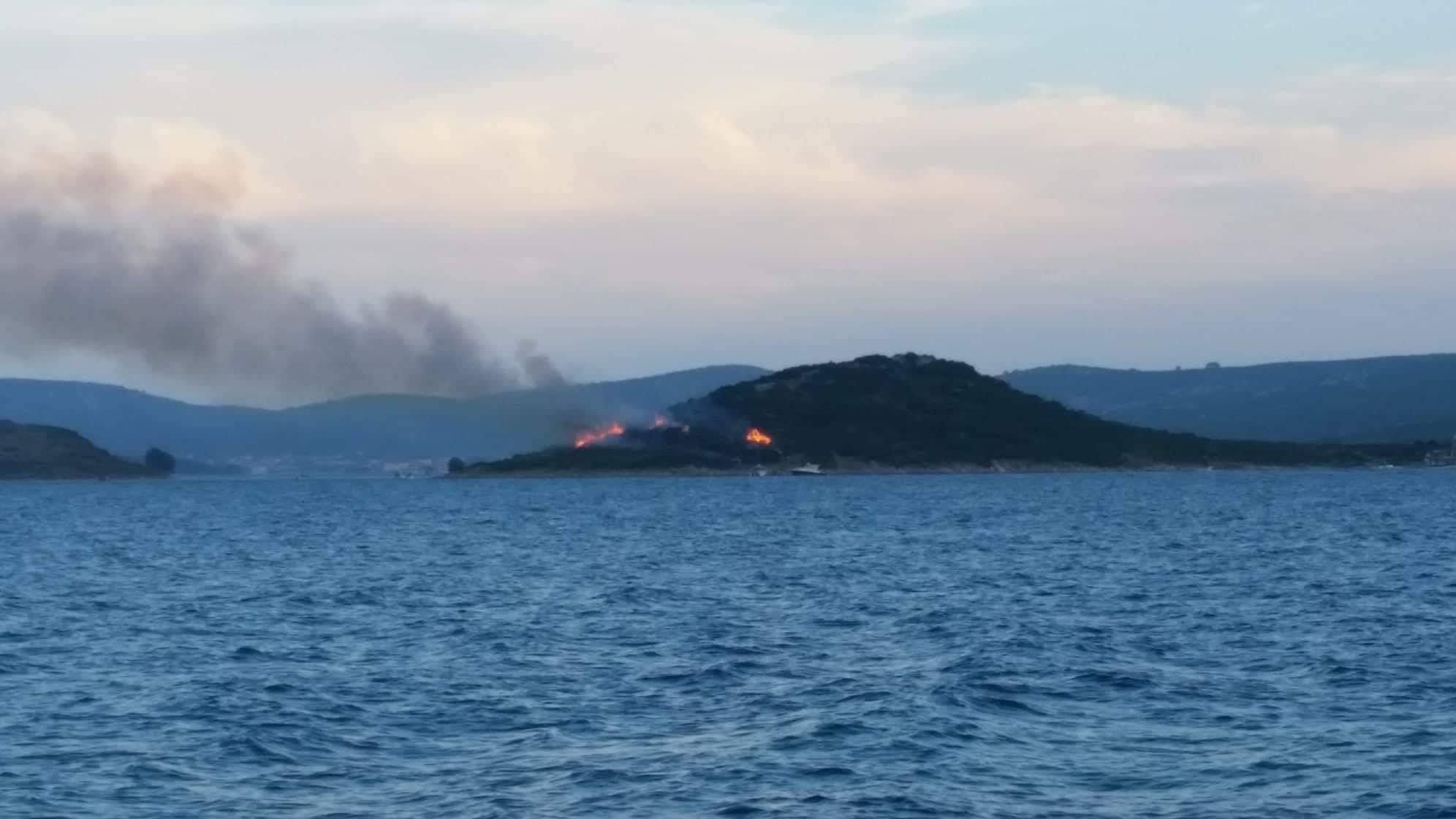 Hořící ostrov Galešnjak