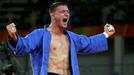 OH 2016, judo do 100 kg, semifinále: Lukáš Krpálek (v modrém)