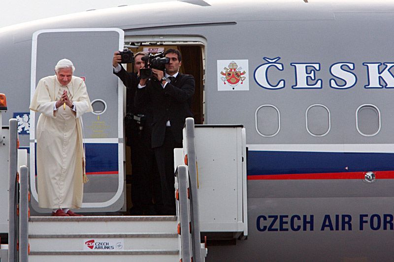 Papežův odlet