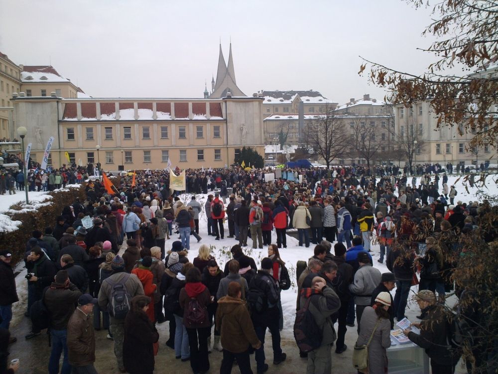 Stávka státních zaměstnanců na Palackého náměstí