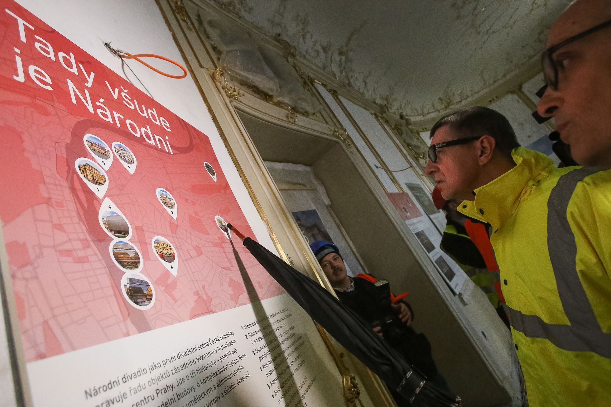 Premiér Andrej Babiš a ministr kultury Ilja Šmíd na inspekční prohlídce Národního muzea, Státní opery, Nové scény Národního divadla a Národní galerie