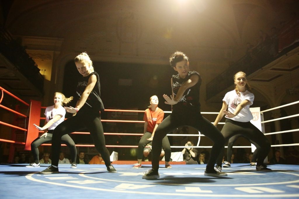Galavečer ženského boxu v Děčíně;