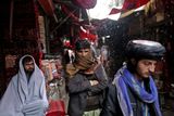 Organizace spojených národů v prosinci vydala zprávu, podle které bylo od převratu zabito nejméně sto bývalých afghánských vojáků. Většinu z nich zavraždili členové Tálibánu.