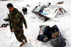 Série lavin v Afghánistánu usmrtila nejméně 160 lidí