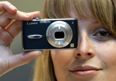 Panasonic LUMIX DMS-FX1