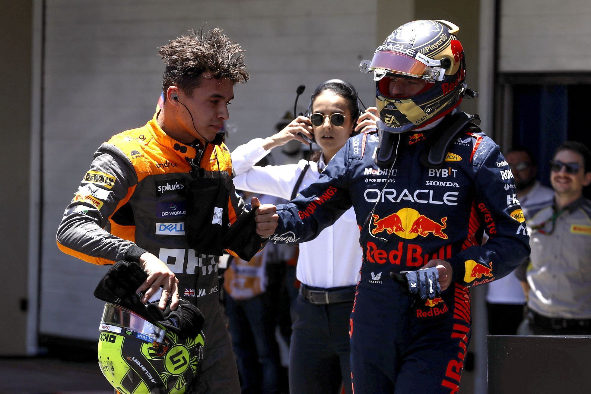 Lando Norris (McLaren) a Max Verstappen (Red Bull) ve VC Brazílie F1 2023