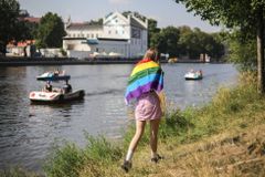 Česko odmítlo podepsat výzvu států EU zastávající se homosexuálů. O důvodech mlčí