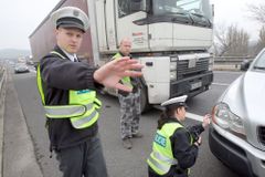 Česká a rakouská policie rozbily síť obchodníků s pervitinem