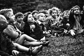 Obrazem: Operace Zámky. Před 75 lety Češi zachránili děti z koncentračních táborů