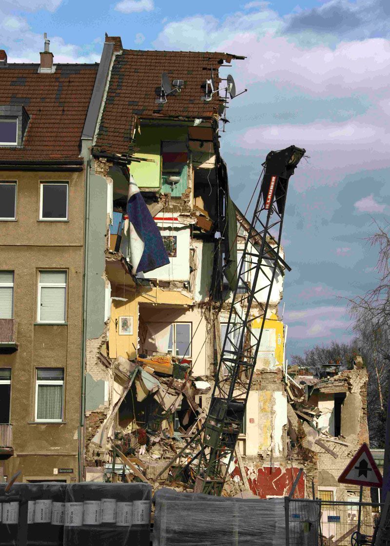 Budova městského archivu v Kolíně nad Rýnem se zřítila