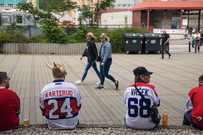 Fanzóna a fanoušci během Mistrovství světa v hokeji 2024 v Praze.