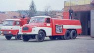 Hasičské vozy v Československu ze 2. poloviny 20. století - Avia 30 a Tatra 138.