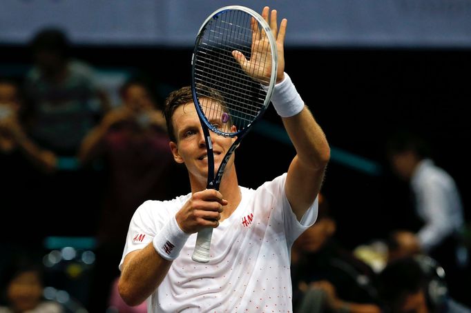 Tomáš Berdych v semifinále turnaje v Bangkoku proti Gillesu Simonovi