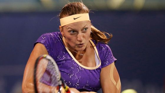 Prohlédněte si galerii ze semifinále na turnaji WTA v Dubaji, v němž Petra Kvitová porazila dánskou krásku Caroline Wozniackou.