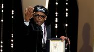 Američan Spike Lee získal Velkou cenu poroty za film BlacKkKlansman.