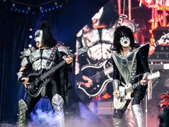 Snímek z pražského koncertu Kiss v roce 2019.