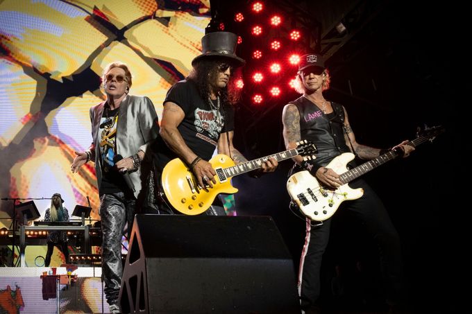 Hardrocková legenda Guns N' Roses vznikla v roce 1985 v Los Angeles.