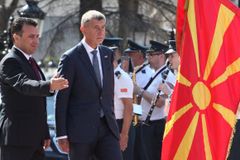 Poslanci schválili smlouvu o přistoupení Severní Makedonie k NATO