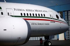 Prezident Mexika chtěl prodat vládní letoun. Nikdo neměl zájem, tak ho dal do loterie