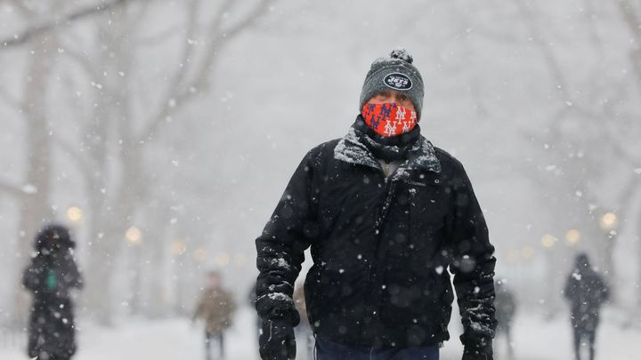 Týden před Vánoci bude sněžit a mrznout, v noci teploty klesnou až k minus 15 stupňům; Zdroj foto: Reuters
