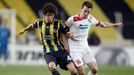 Fotbal Evropská liga, Fenerbahce - Plzeň: Salih Ucan - Vladimír Darida