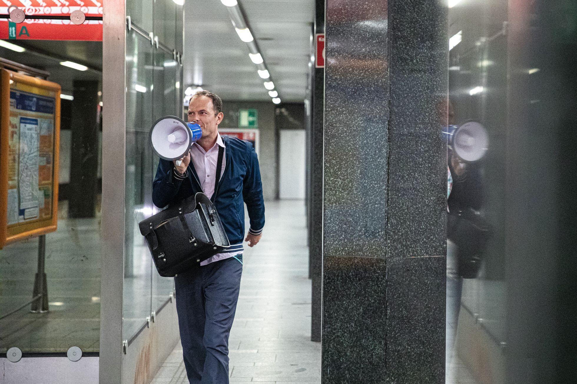 Půlnoční divadelní představení v pražském metru o jeho vzniku, festival příští vlna/next wave, soubor Krutý krtek