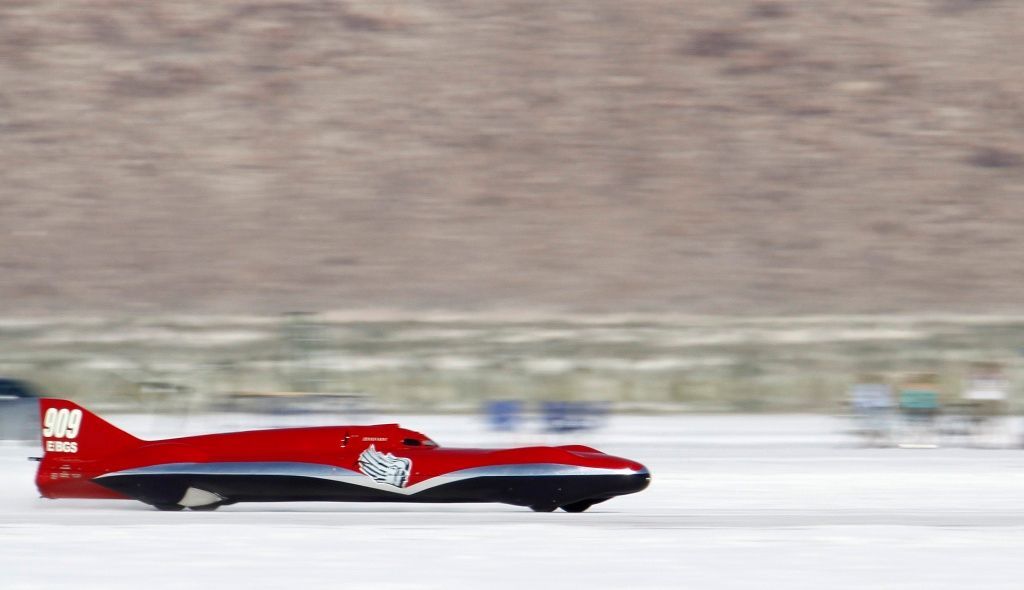 UTAH - 63.každoroční Bonneville SpeedWeek na Boneville Salt Flats u Wendoveru