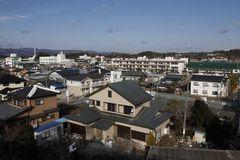 Mohli by se vrátit, ale nechtějí. Japonci se i po pěti letech bojí radiace z Fukušimy