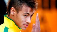 Ten svými zákroky dováděl soupeřovy hráče k zoufalství. Nepřišel si na něj ani supertalent Neymar.