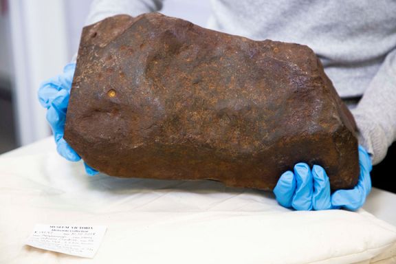 Meteorit Maryborough váží impozantních 17 kilogramů. 