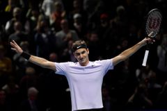 Federer prošel skupinou Turnaje mistrů bez porážky. Světová trojka nečekaně končí