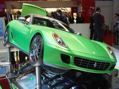 "Zelené" Ferrari vybavené technologií Kers.